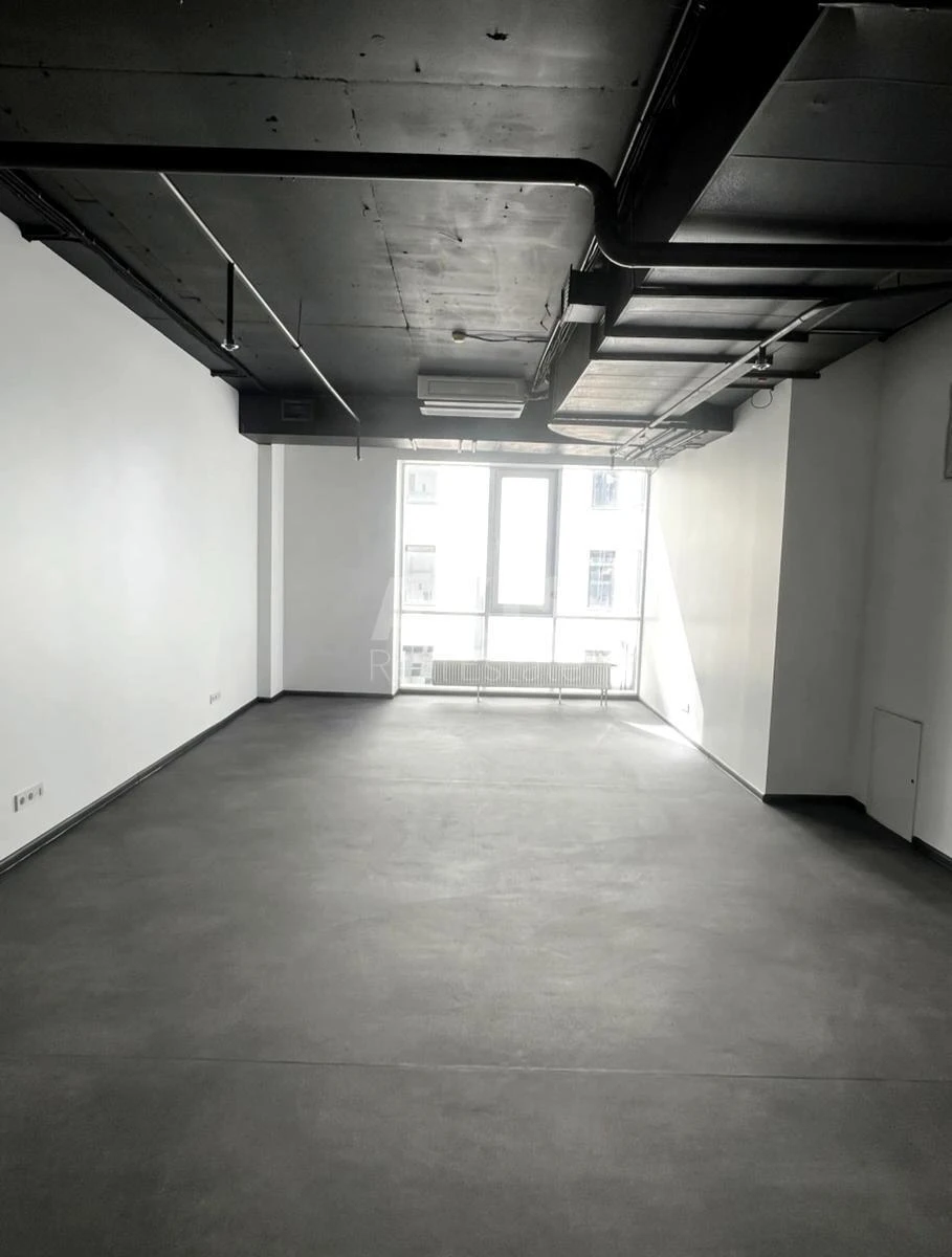 Office vul. Fizkul'tury 25, 774m2704881