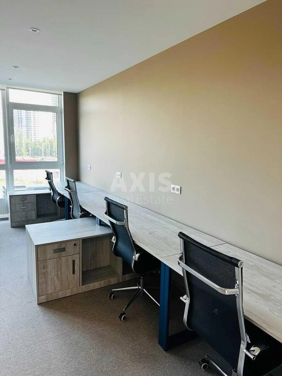 Office vul. Kudri Ivana 1, 120m2646339