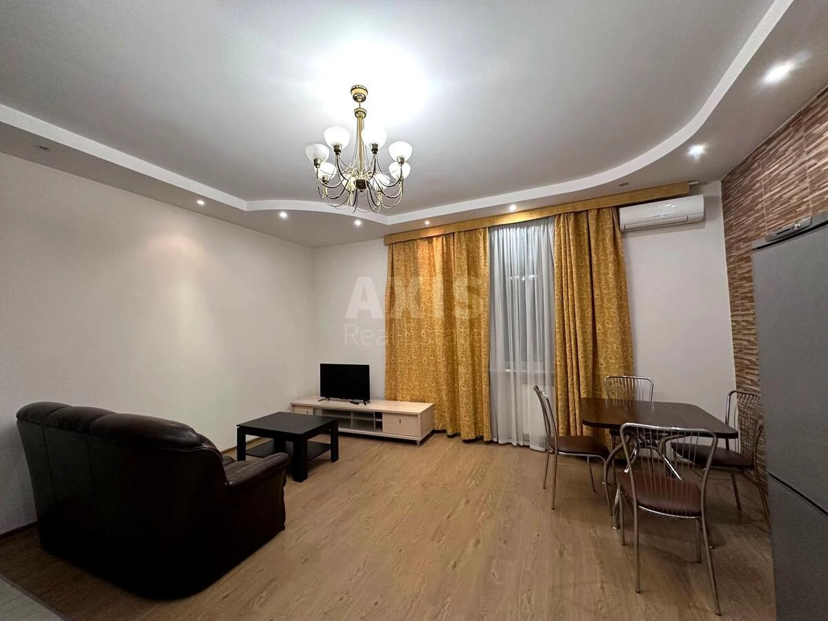 3k apartment vul. Staronavodnyc'ka 6Б6604013