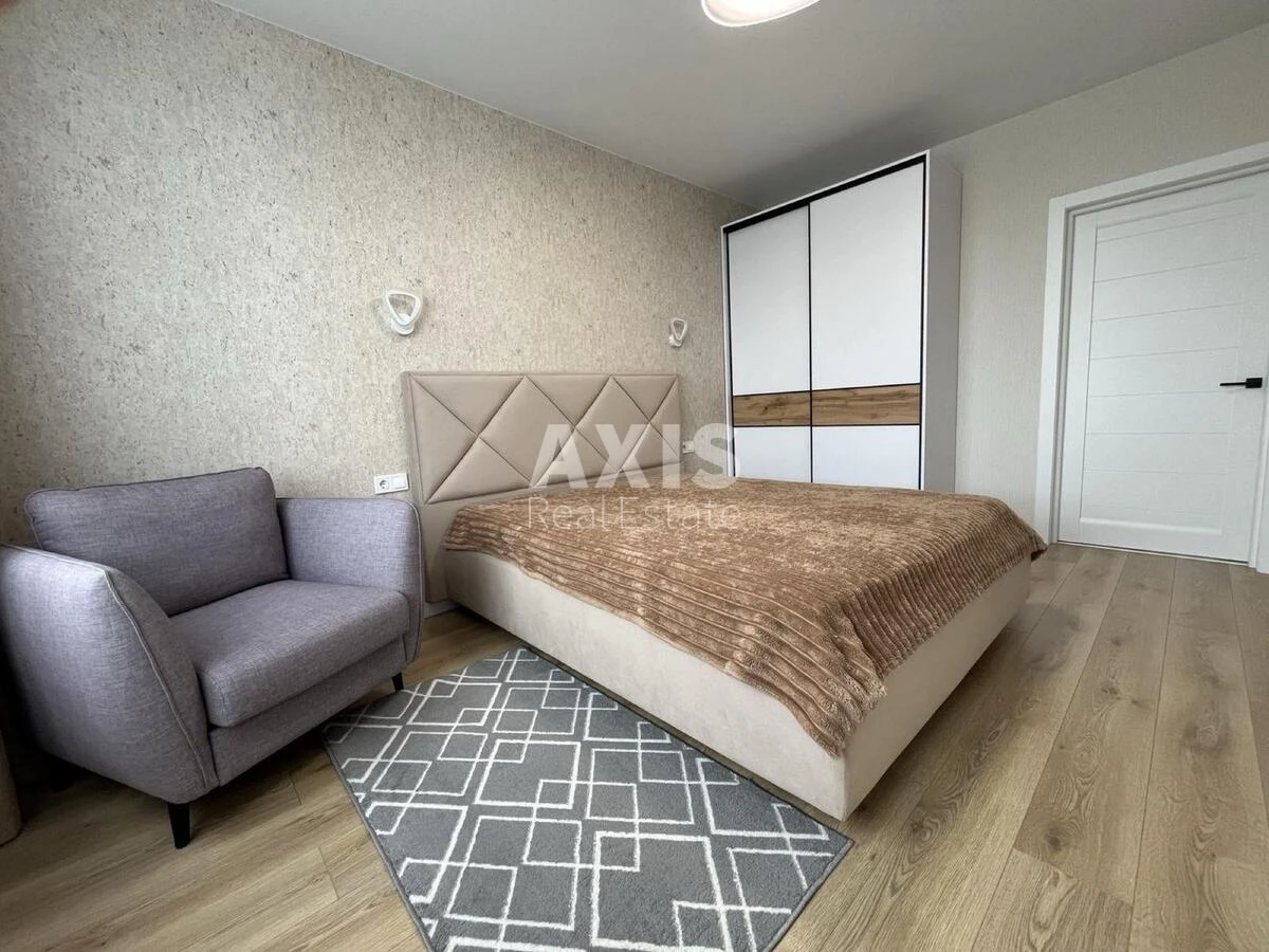 1к квартира пр-т Европейского Союза 45А549844