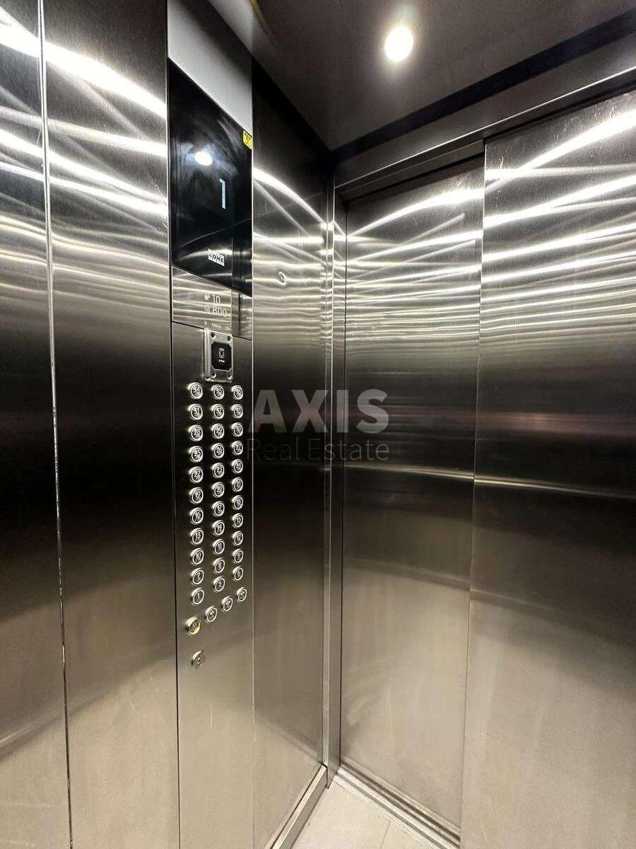 1k apartment pr-t Berestejskij 11B6796018