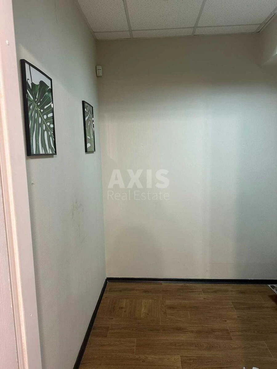 Office vul. Mykil's'ko-Slobids'ka 18, 68m2650054