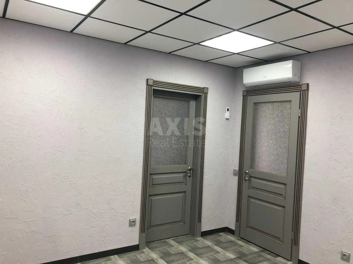 Объект торговли ул. Ревуцкого 54, 50м2706180