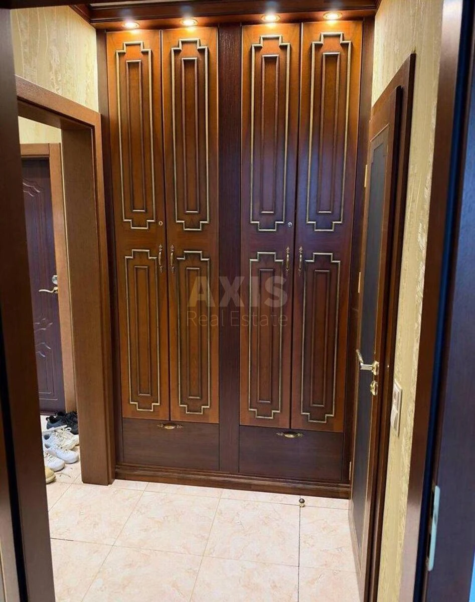 1к квартира ул. Закревского Николая 957189010