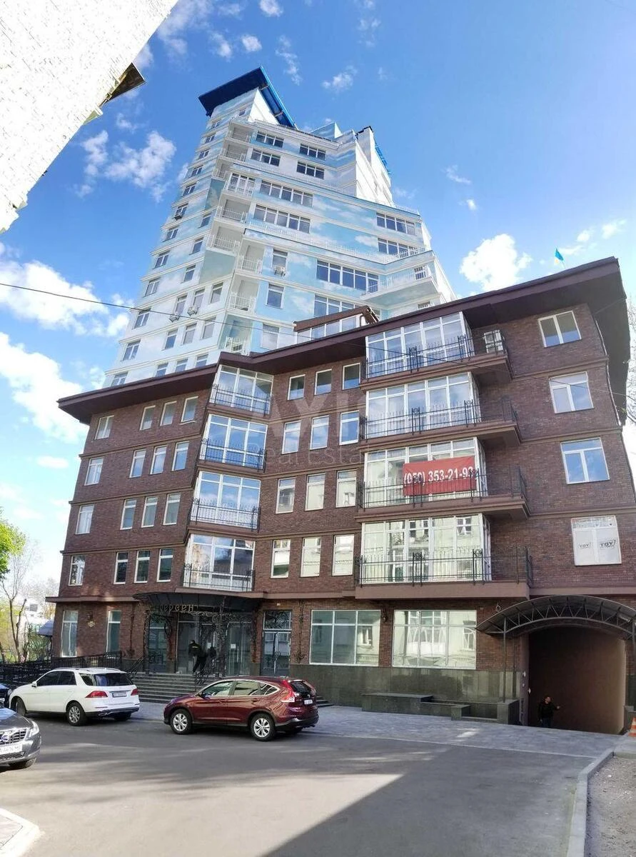 Офис ул. Сечевых Стрельцов 84, 247м27102015