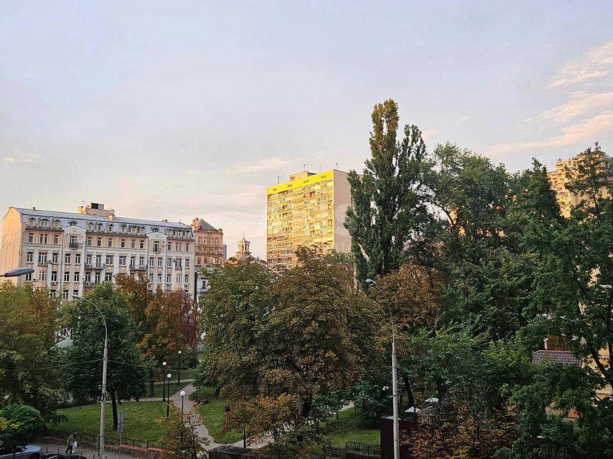 2k apartment vul. Antonovycha 72709536
