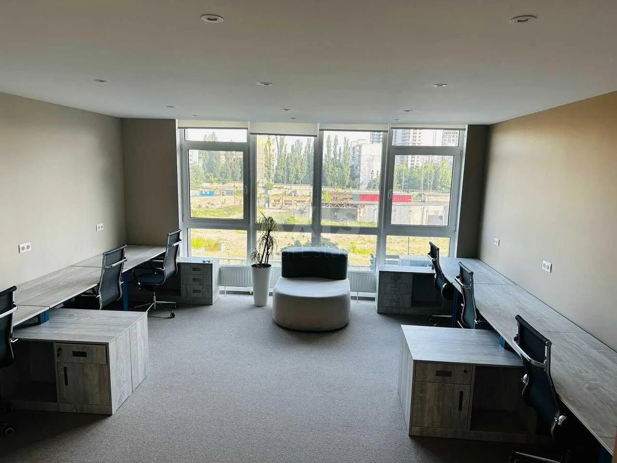 Office vul. Kudri Ivana 1, 120m2646336