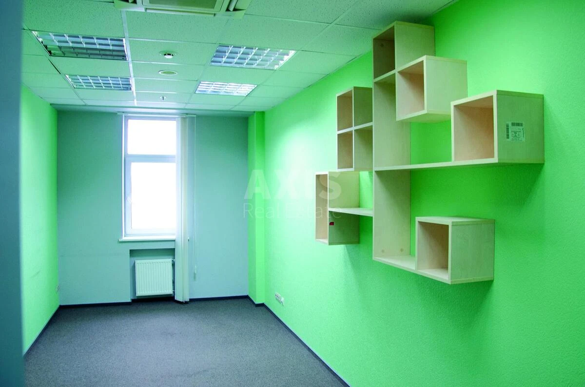 Office vul. Geroi'v Kosmosu 4, 1775m26779712