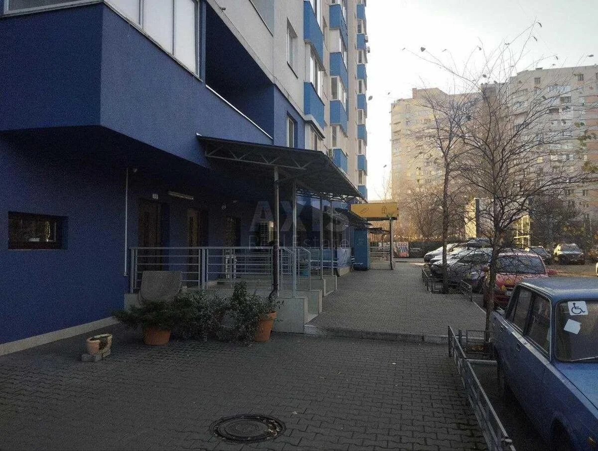 Об'єкт торгівлі вул. Строкача Тимофія 9А, 200м2