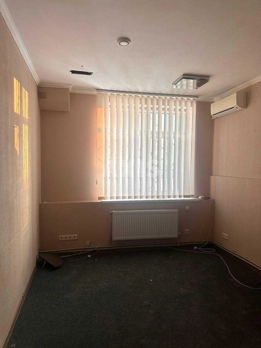 Office vul. Pivnichna 6В, 300m2649229