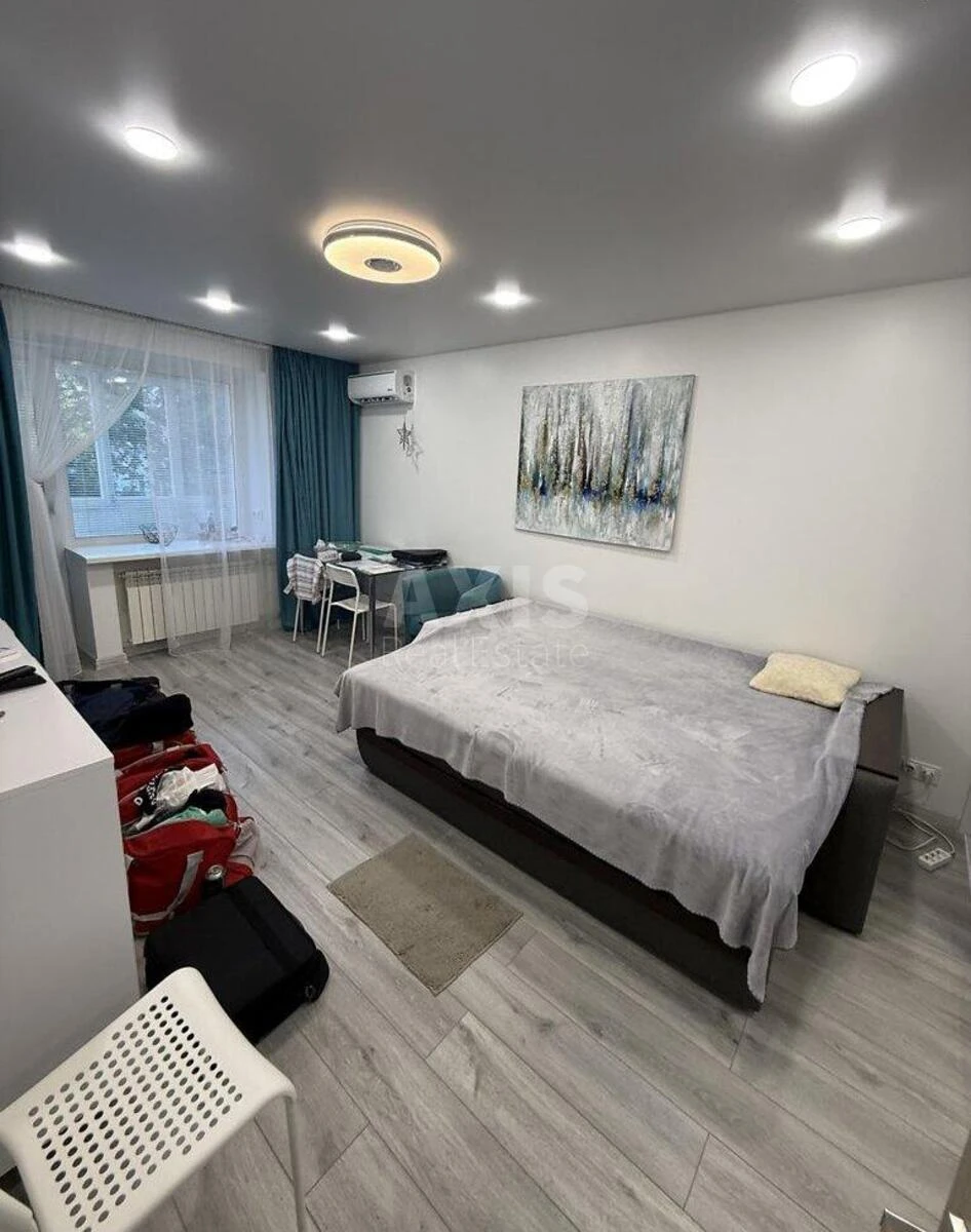 1k apartment vul. Rosijs'ka 31Б696837