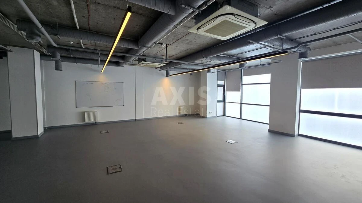 Office vul. Saksagans'kogo 90, 900m26686618