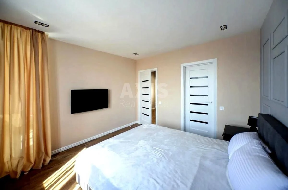 2к квартира пр-т Голосеевский 95637500