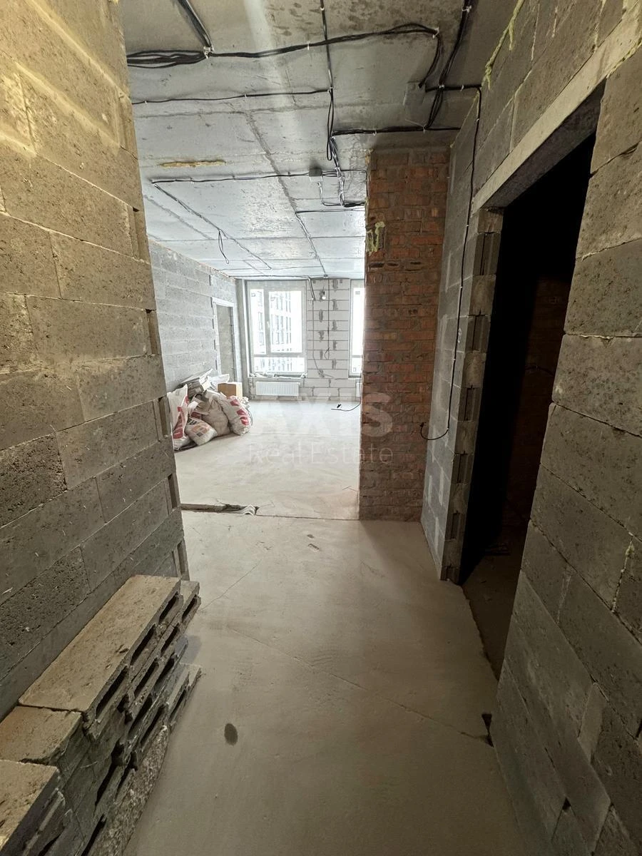 2k apartment vul. Oleksandra Olesja 8/17672841