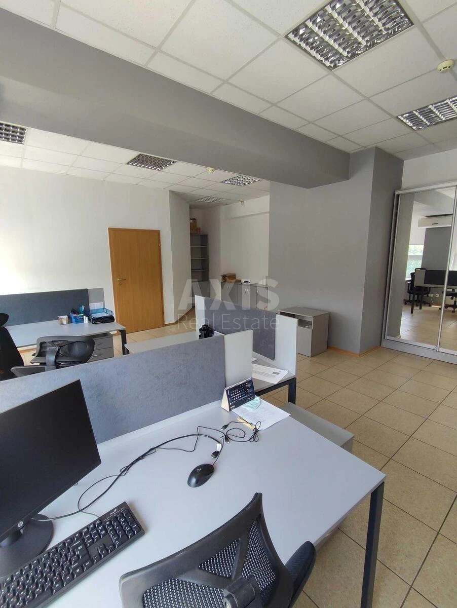 Office vul. Sverstjuka Jevgena 11Б, 67m2641315