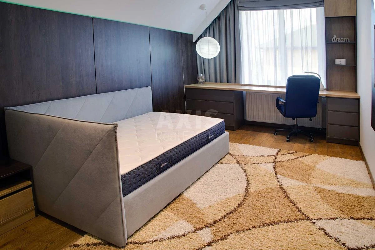 Дoм ул. Дружбы, 224м2, город Киев387329