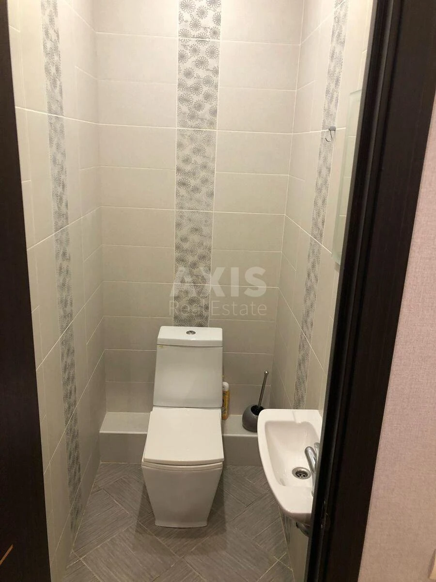 2k apartment nab. Dniprovs'ka 26Б690696