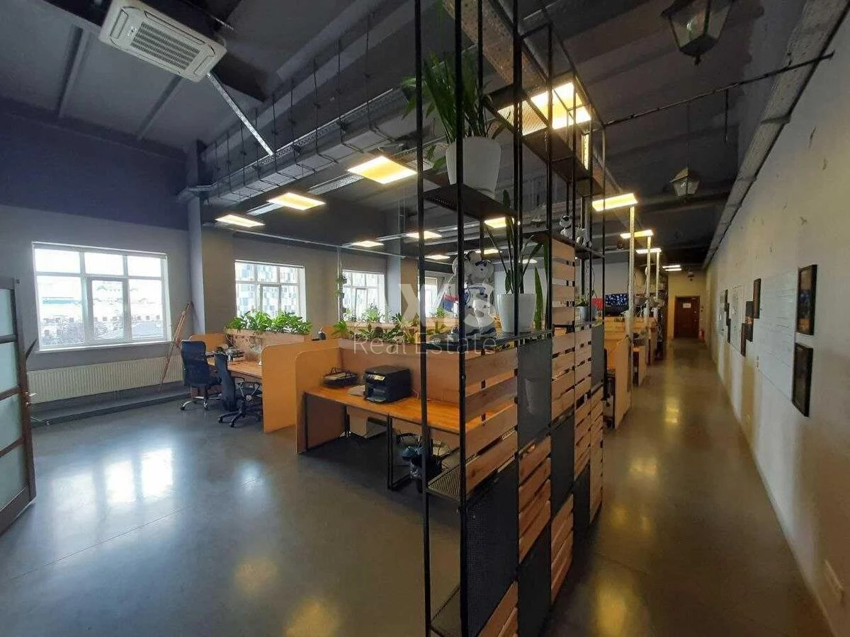 Office vul. Jaroslavs'ka 56А, 225m2521185