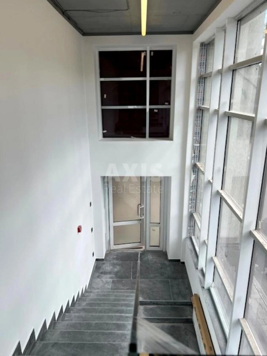 Trade object vul. Jevgena Konoval'cja 44А, 180m2634091