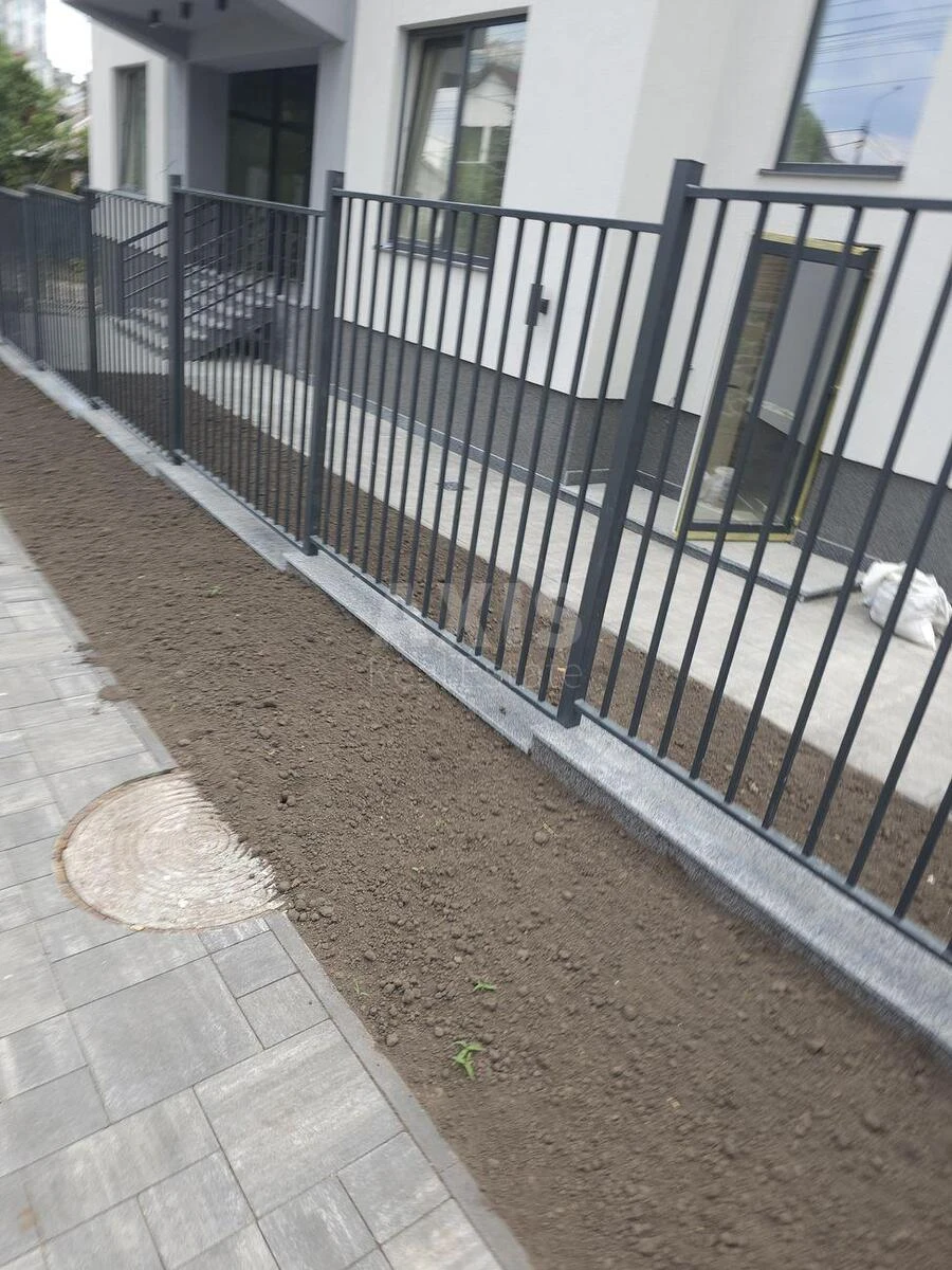 Office vul. Tovarna 1, 988m26680410