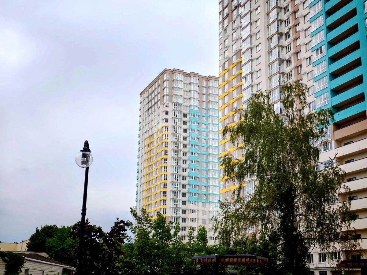 2к квартира ул. Заболотного Академика 15715051