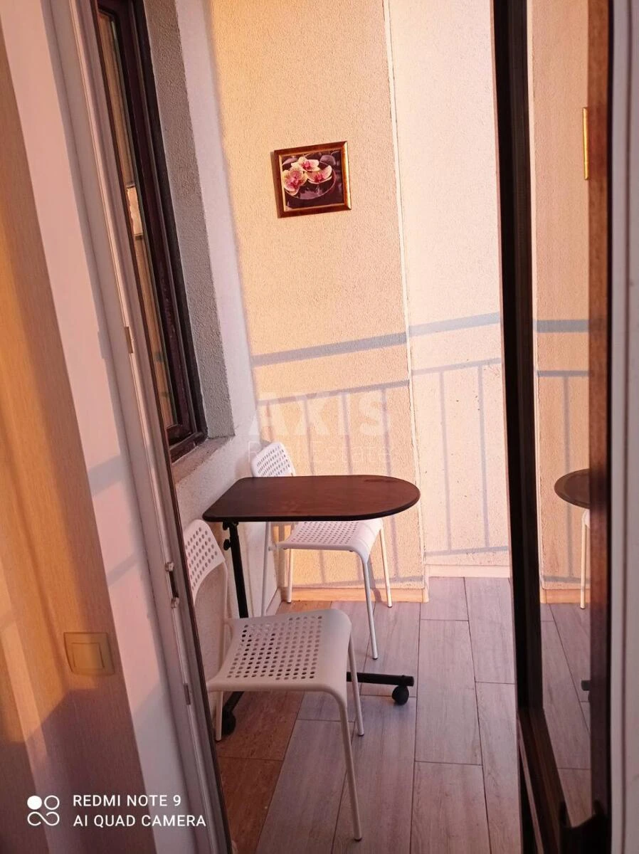 2k apartment vul. Nagirna 16660397