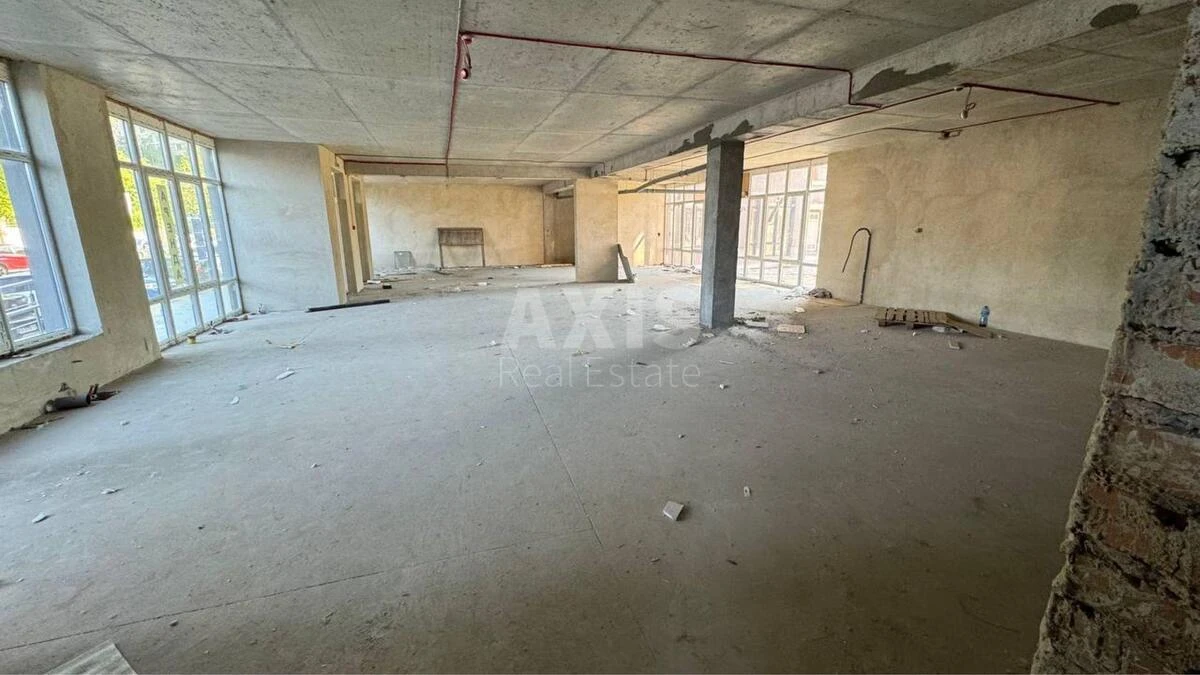 Trade object vul. Berezhans'ka 15, 530m2675524