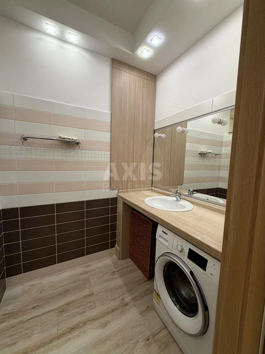 3k apartment vul. Urlivs'ka 4А7032319