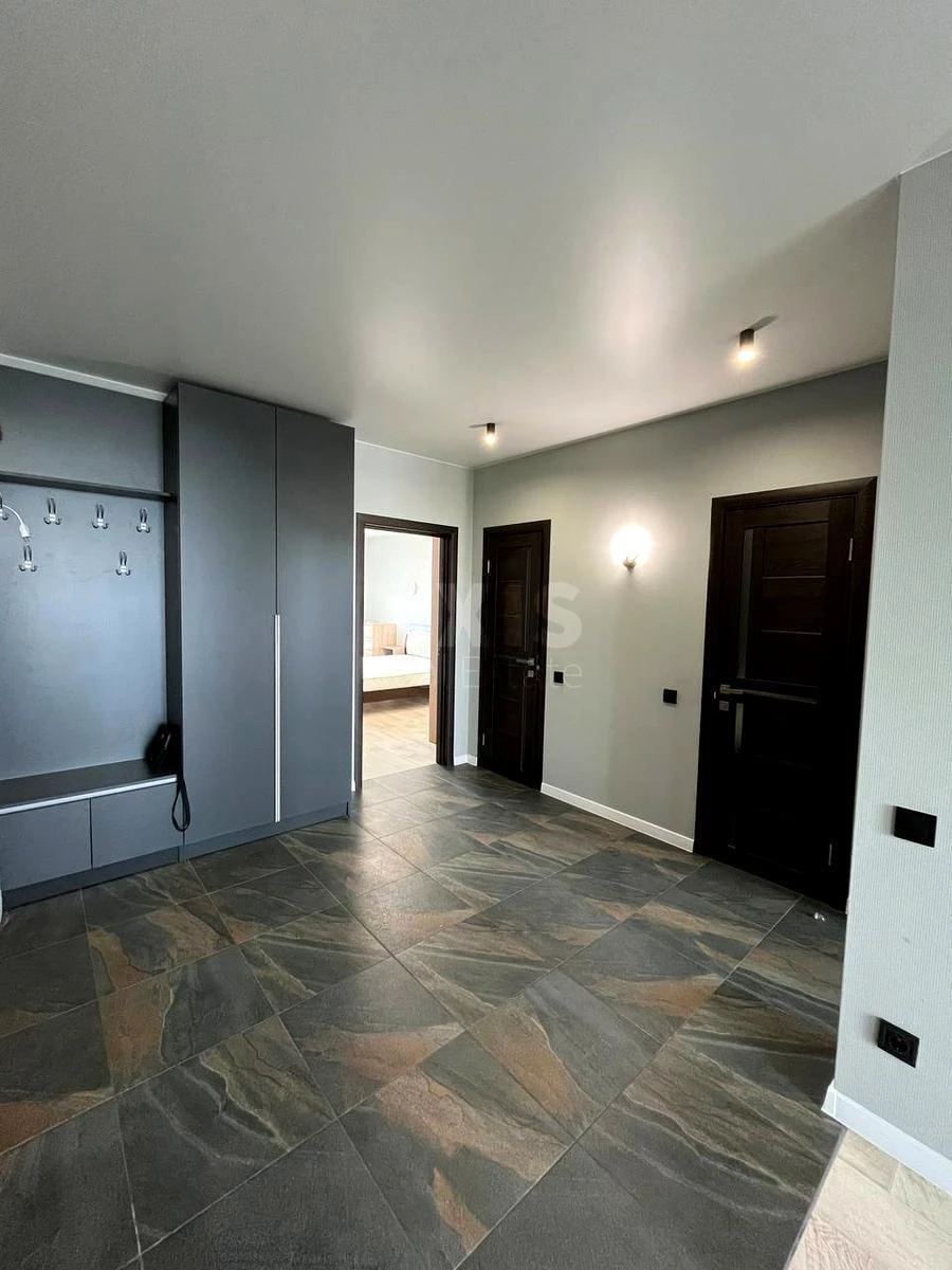 3k apartment vul. Radchenka Petra 10704045