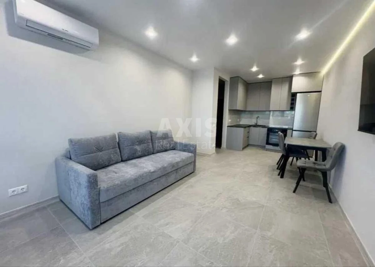 1k apartment pr-t Berestejskij 1169285