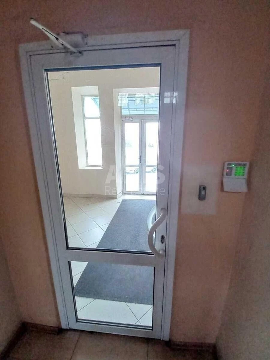 Office vul. Lukashevycha Mykoly 15, 88m2661493