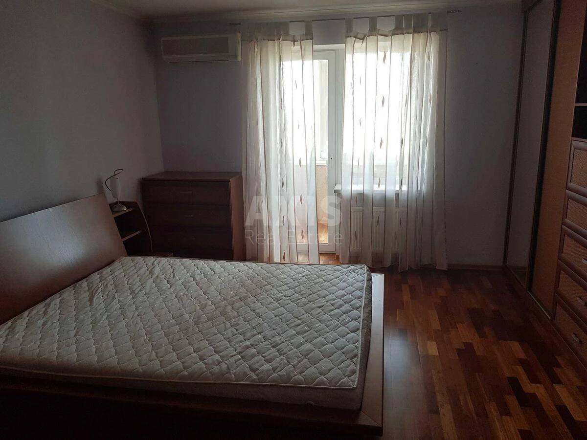 4к квартира пр-т Берестейский 103683839