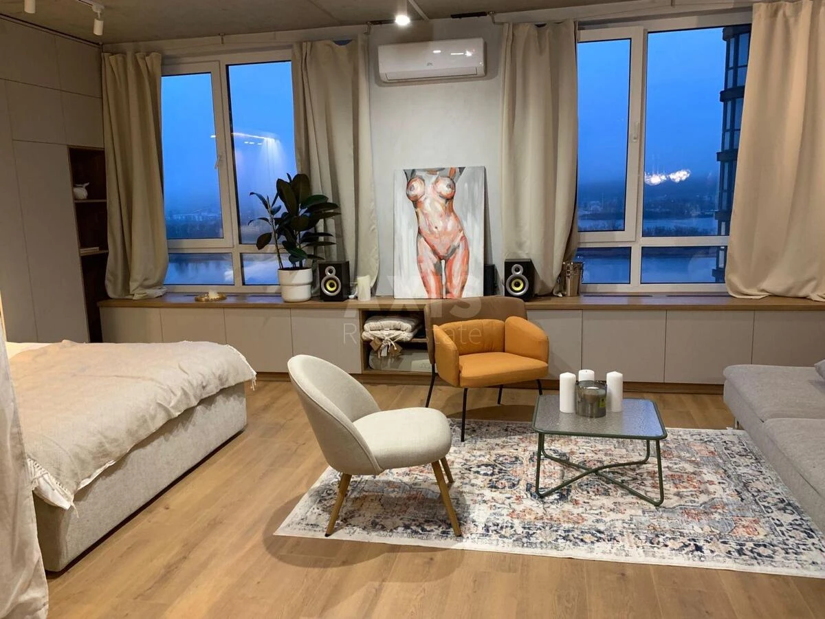 1k apartment nab. Dniprovs'ka 15624928