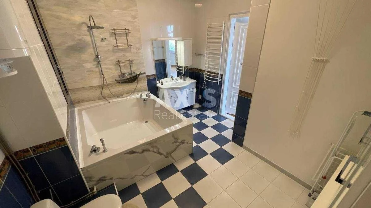 4к квартира спуск Кловский 5706397