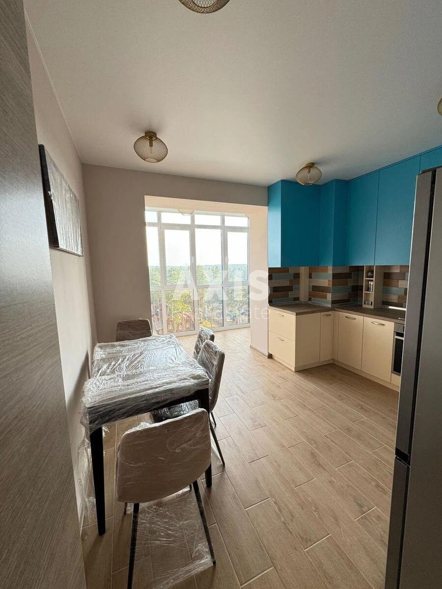 1k apartment vul. Radystiv 32638711