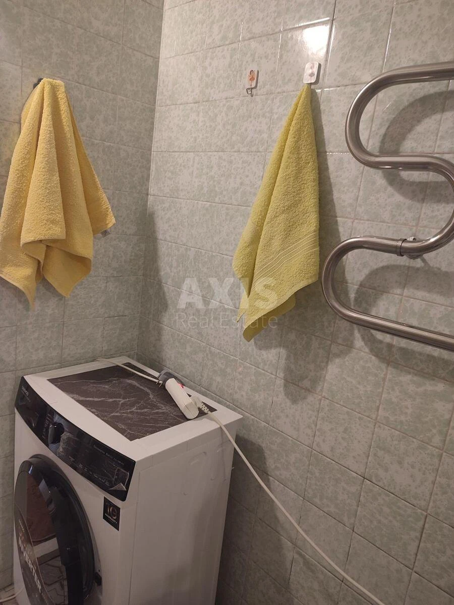 1k apartment vul. Akademika Jefremova 19А647707