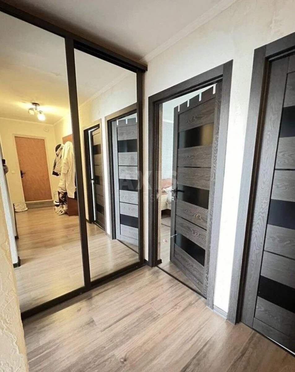 3k apartment vul. Golosii'vs'ka 6648229