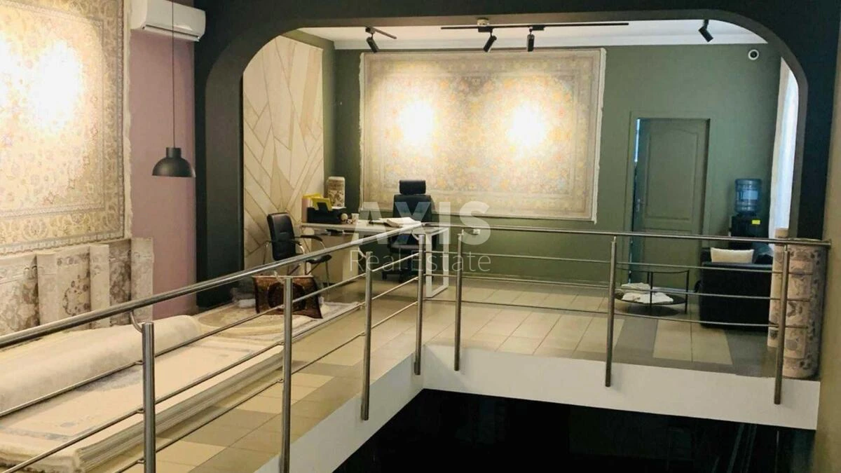 Trade object vul. Lypkivs'kogo Vasylja Mytropolyta 45, 120m2547940