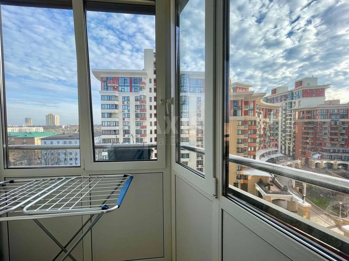 2k apartment vul. Yulia Zdanovska 73Б583725