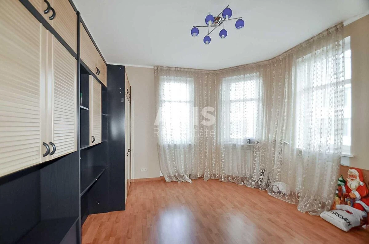 3k apartment vul. Jevgena Konoval'cja Thirty-two B536876
