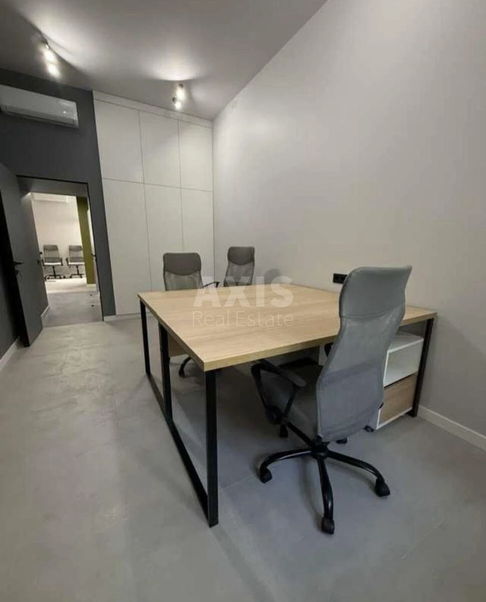 Office vul. Volodymyrs'ka 81Б, 74m2634333