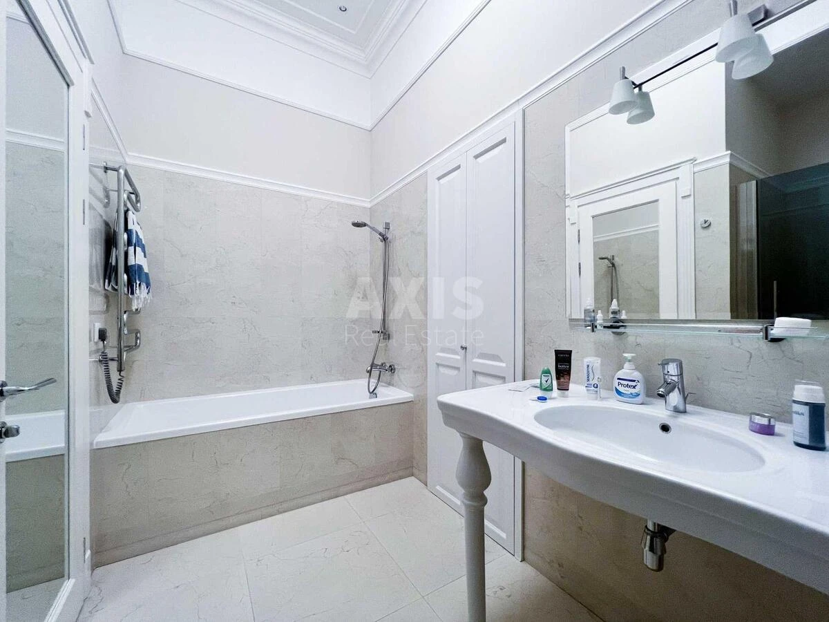 4k apartment prov. Kozlovs'kogo Ivana 4668847