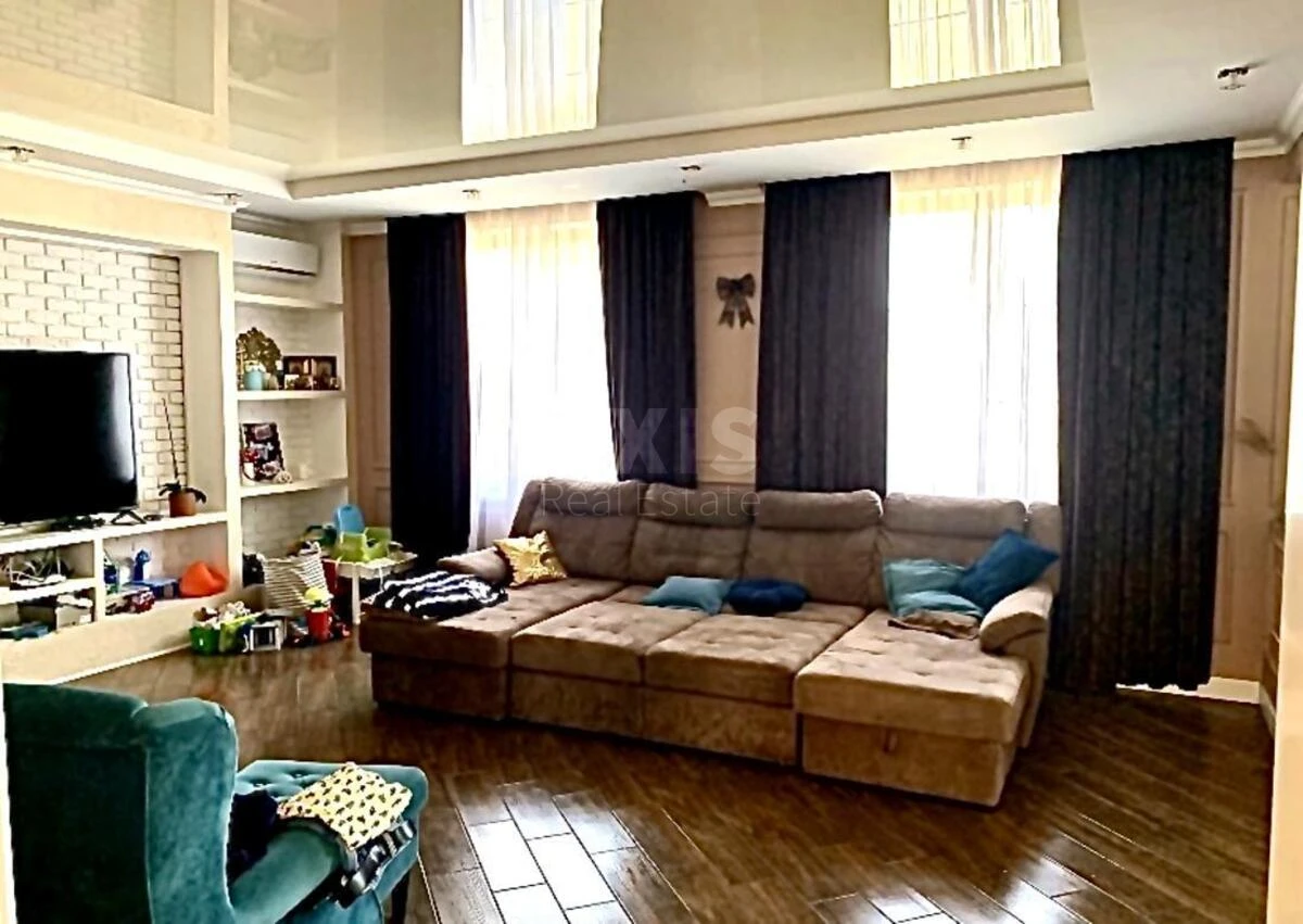 Дoм ул. Луговая, 270м2, город Киев633184