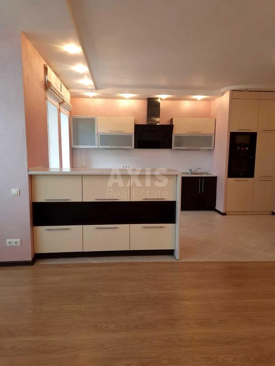 2к квартира ул. Голосеевская 13705740