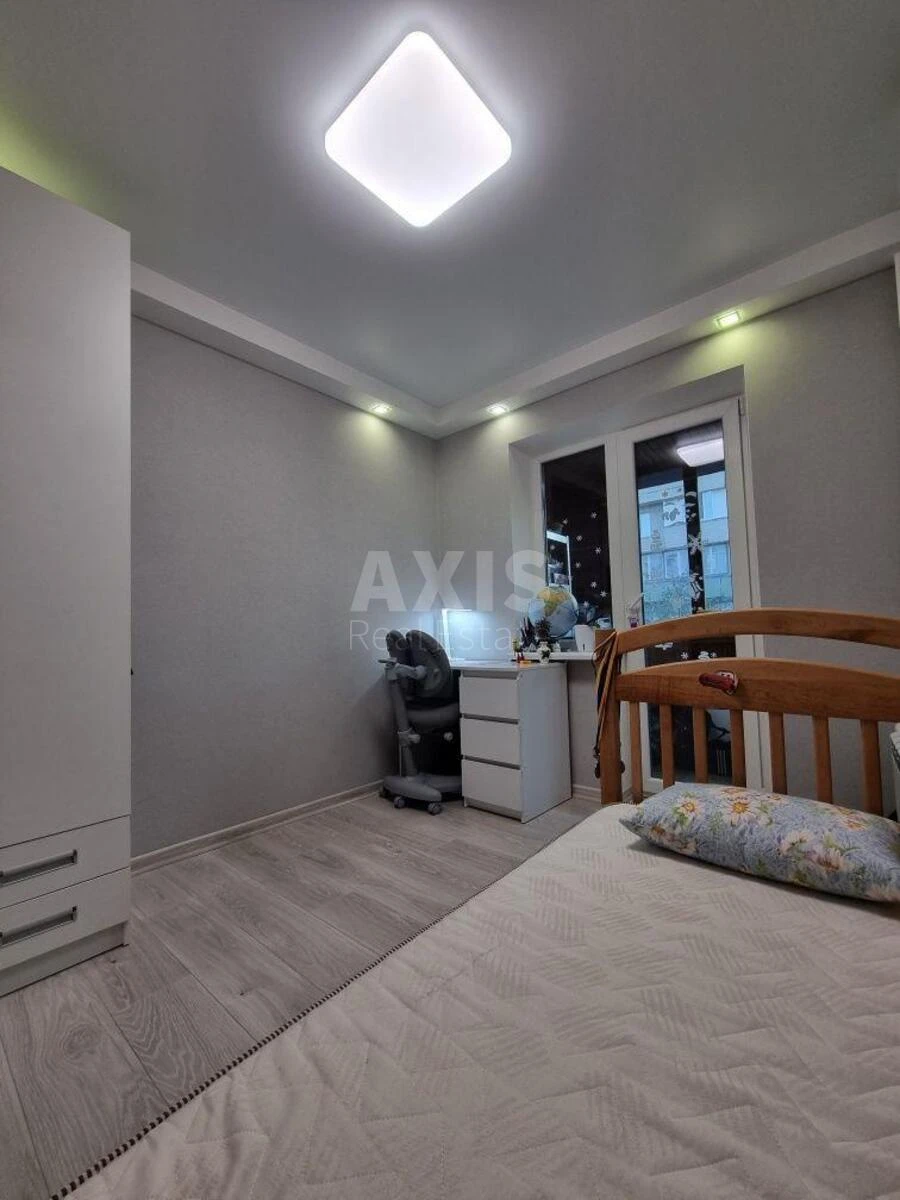 4к квартира ул. Рональда Рейгана 20656087