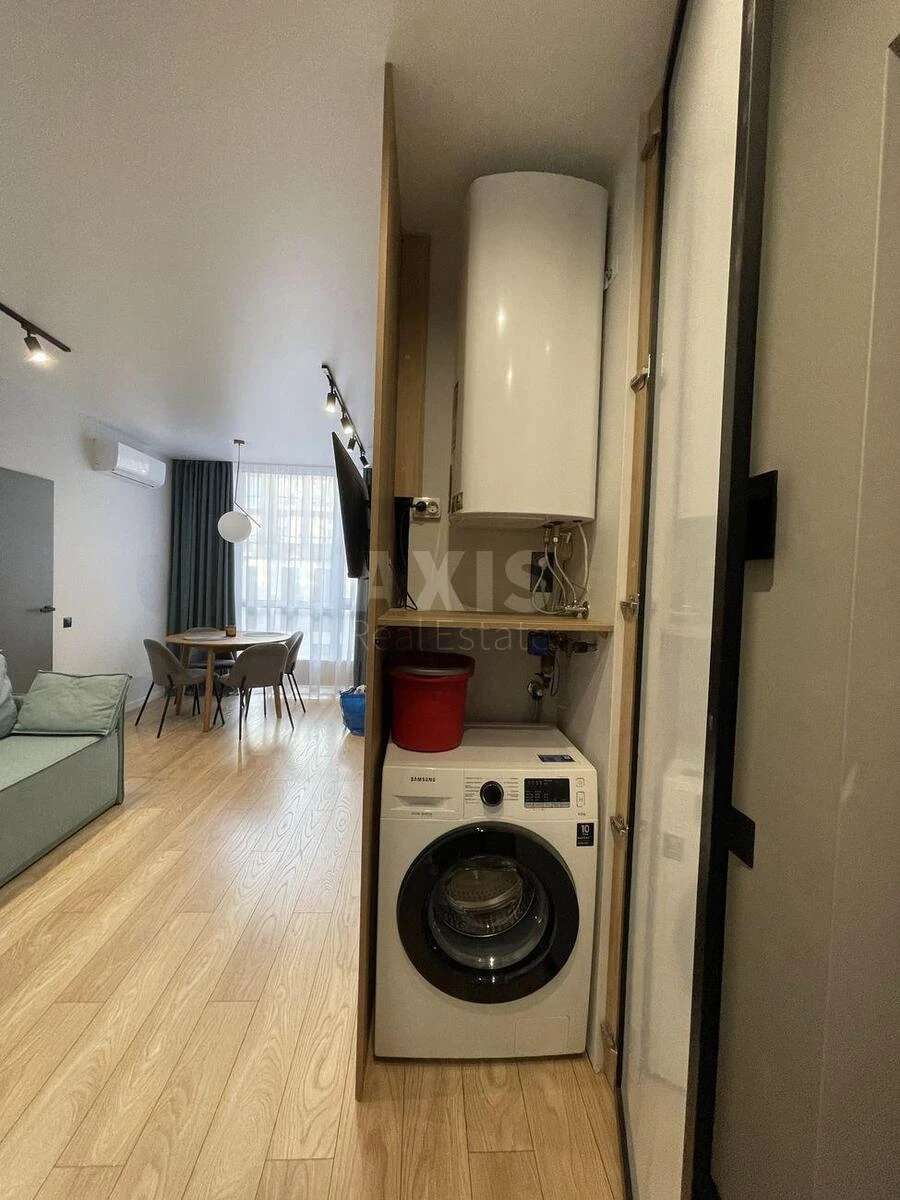 1k apartment vul. Saljutna 2Б6561412