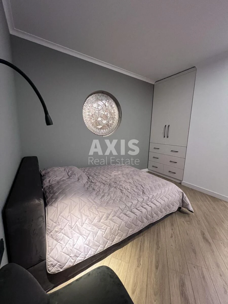 1k apartment vul. Preobrazhens'ka 8Б642893