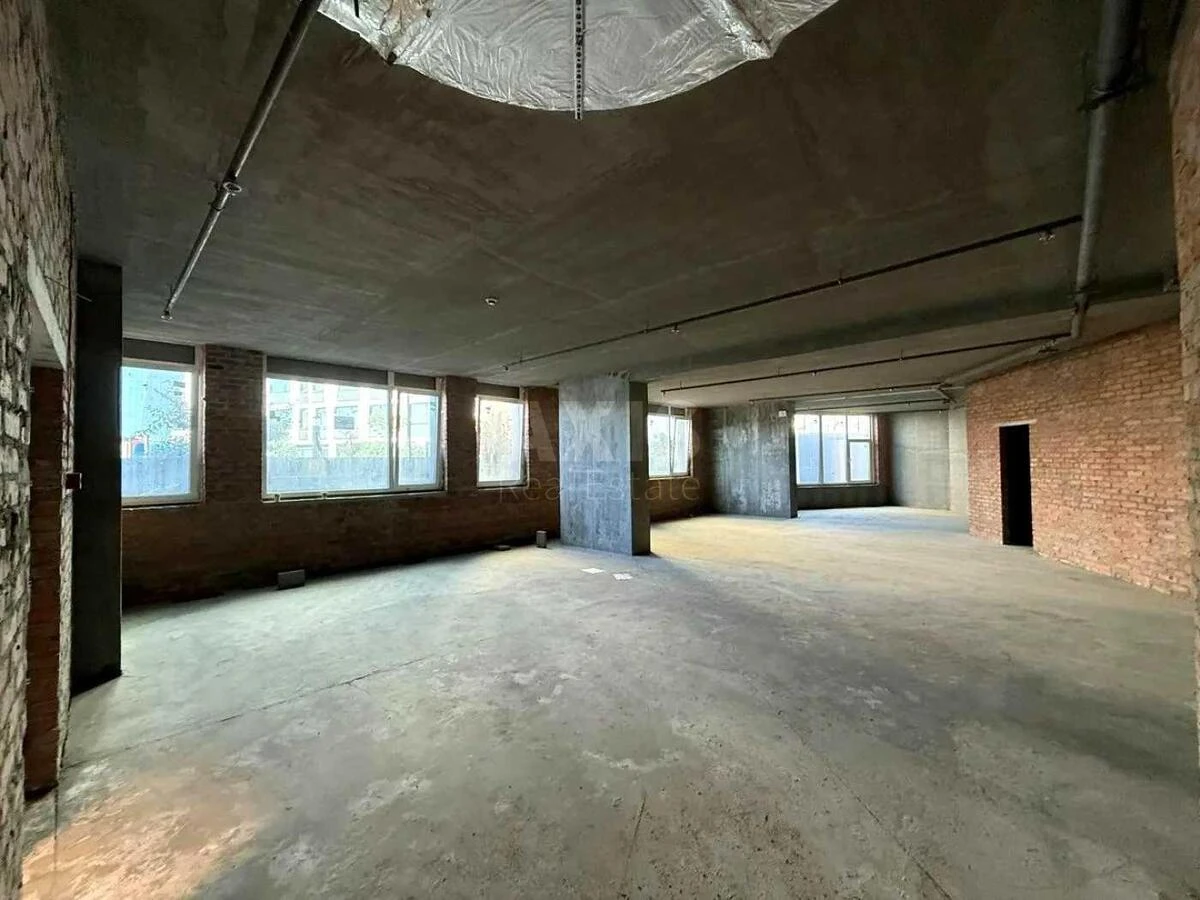 Trade object pr-t Berestejskij 11, 150m2657180