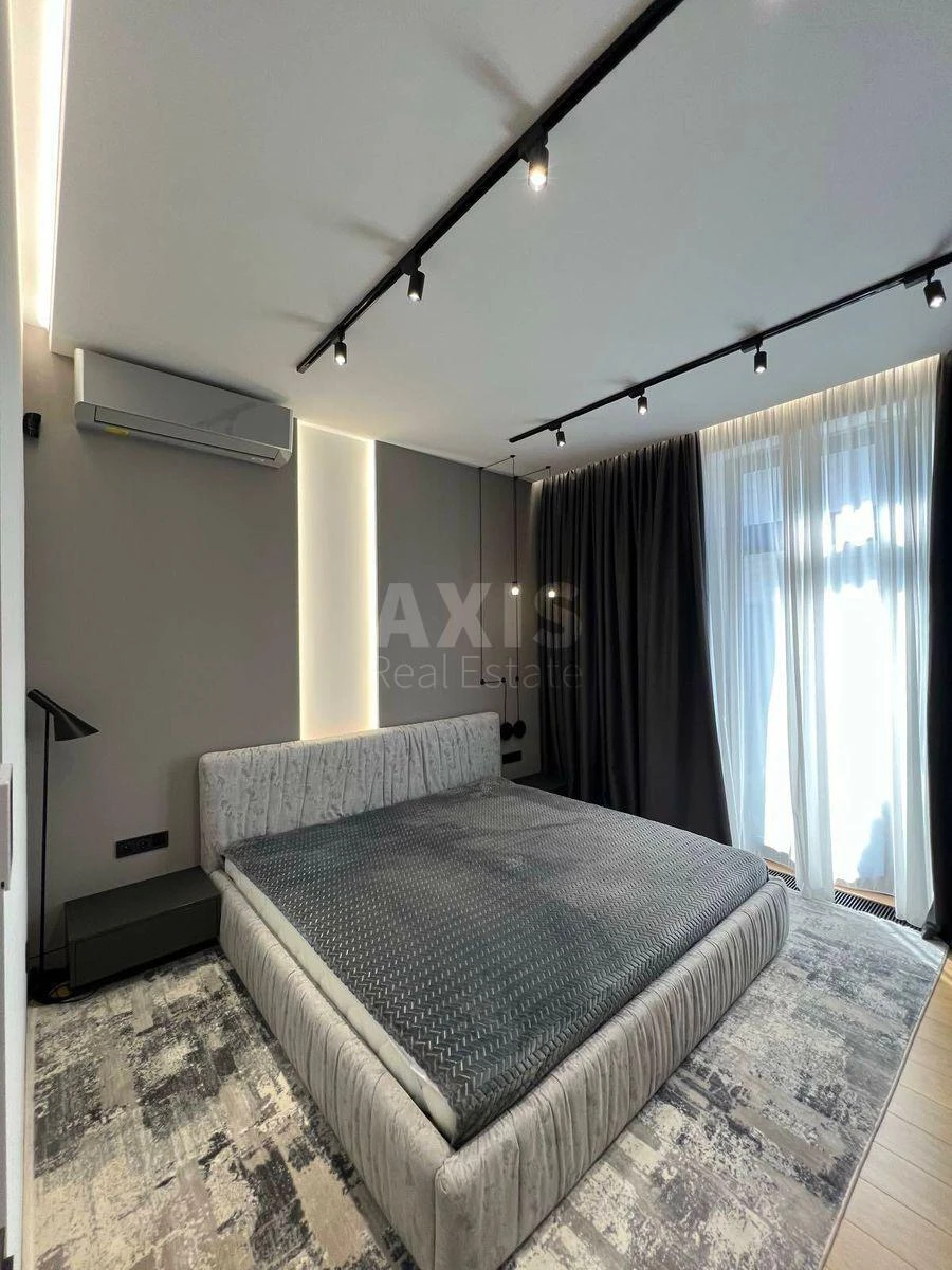 House vul. Bogatyrs'ka, 432m2, Kyiv city509481