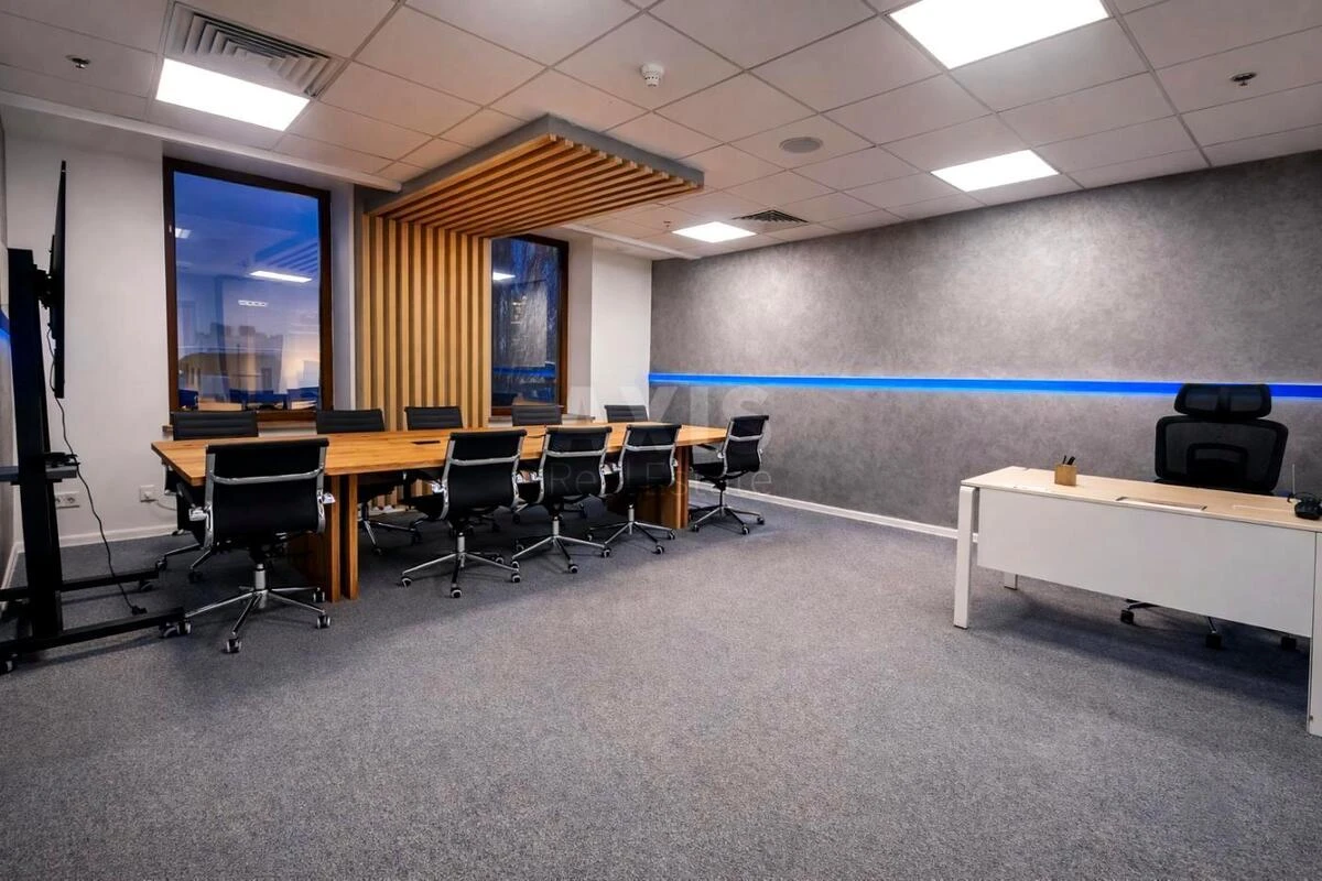 Офис ул. Хмельницкого Богдана 17/52, 165м265868